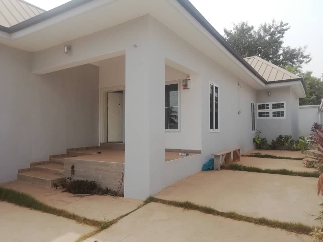 3 Bedroom House For Sale – Kwabenya, Accra