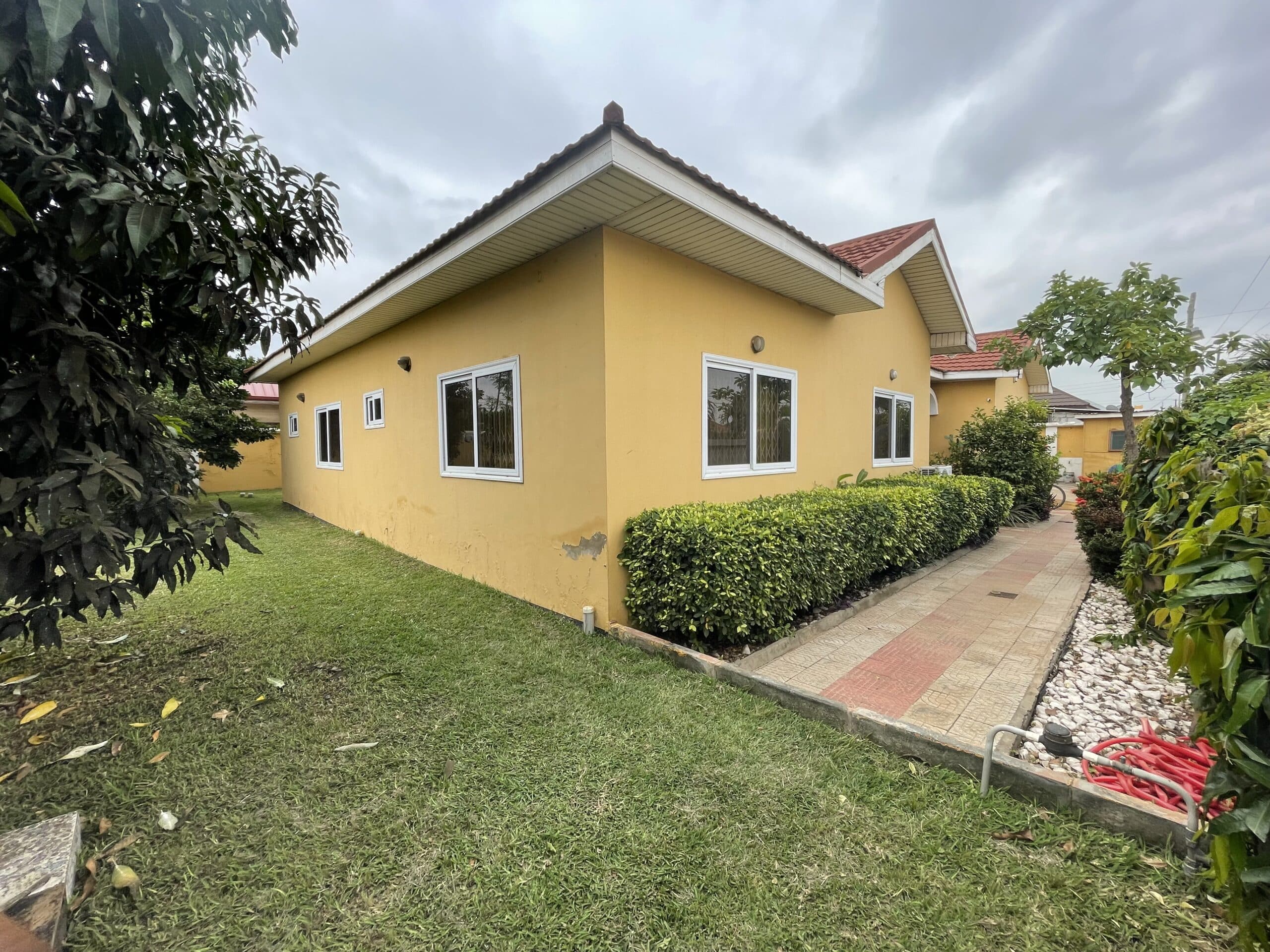 4 bedroom house for sale at Tema Community 25