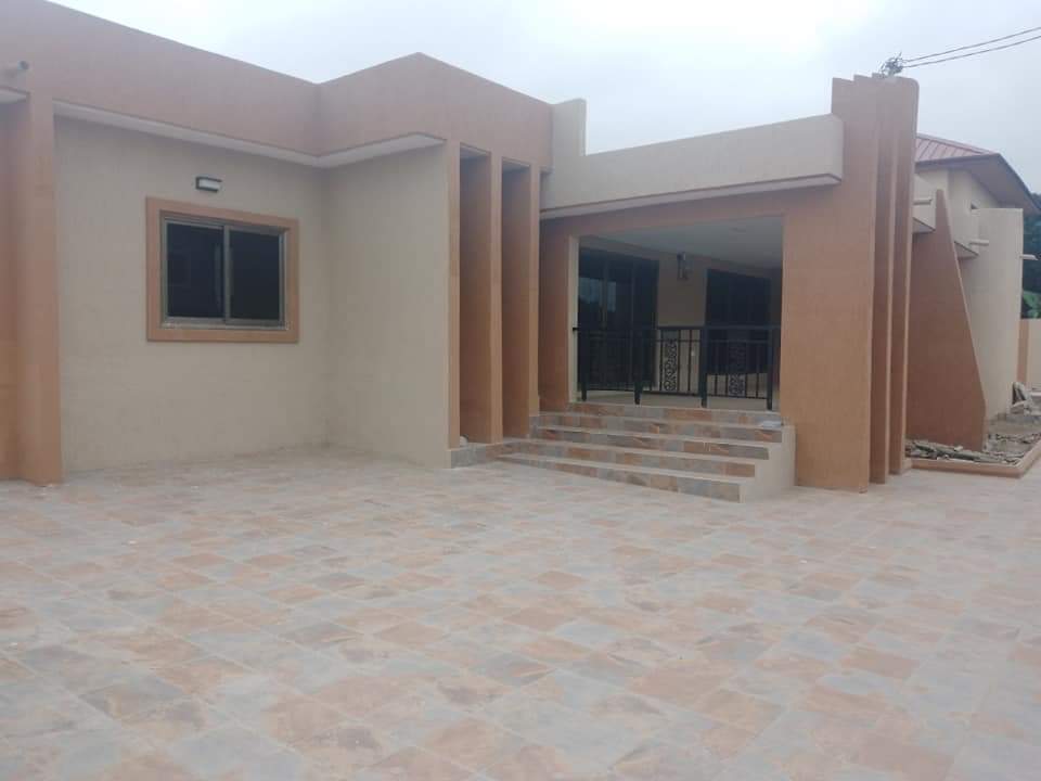 5 Bedroom Full House For Rent at Dome, Accra