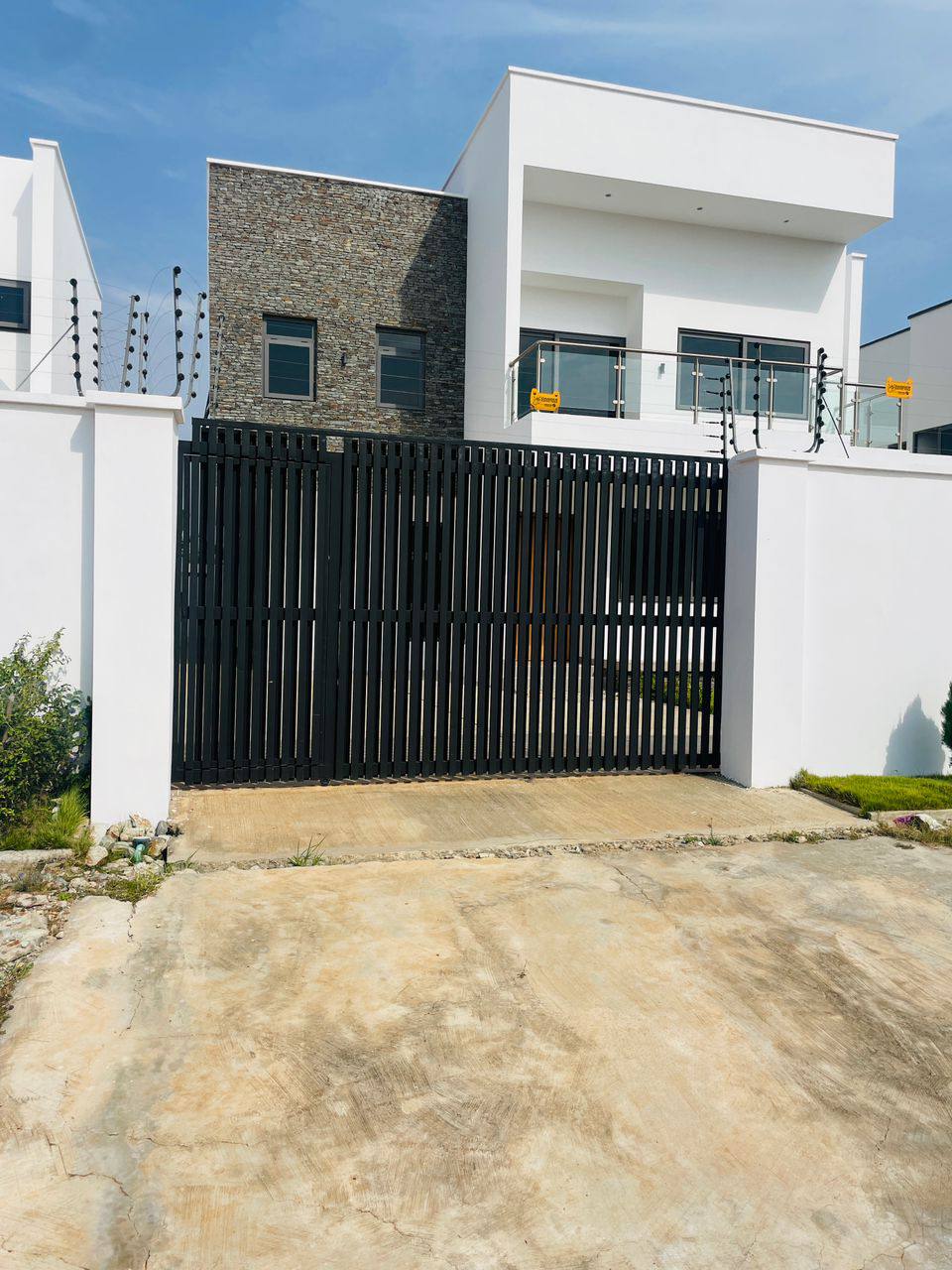 3 Bedroom Town-House To Rent at East Airport, Accra