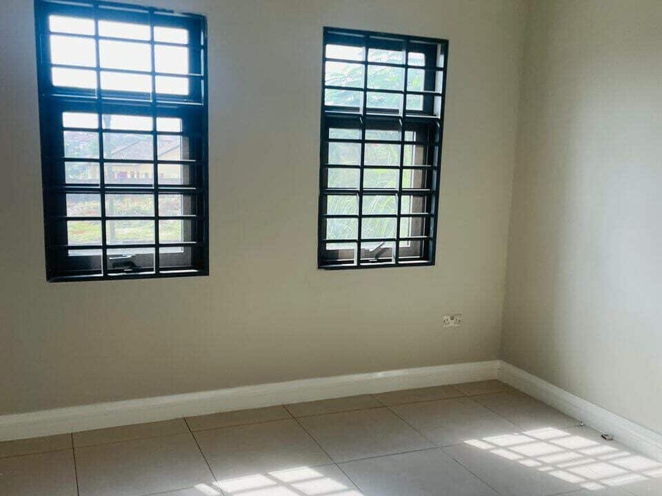 3 Bedroom Town-House To Rent at East Airport, Accra 06