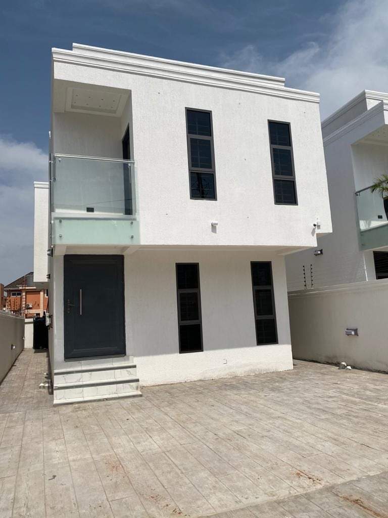 4 Bedroom Semi-Detached House For Rent at Adjiringanor Accra