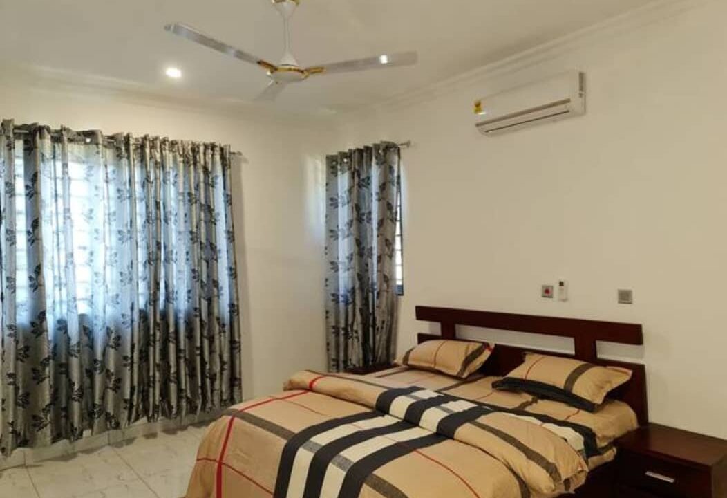 A fully furnished 3 Bedroom Apartment For Sale in a Gated Community in Community 22 Tema 04